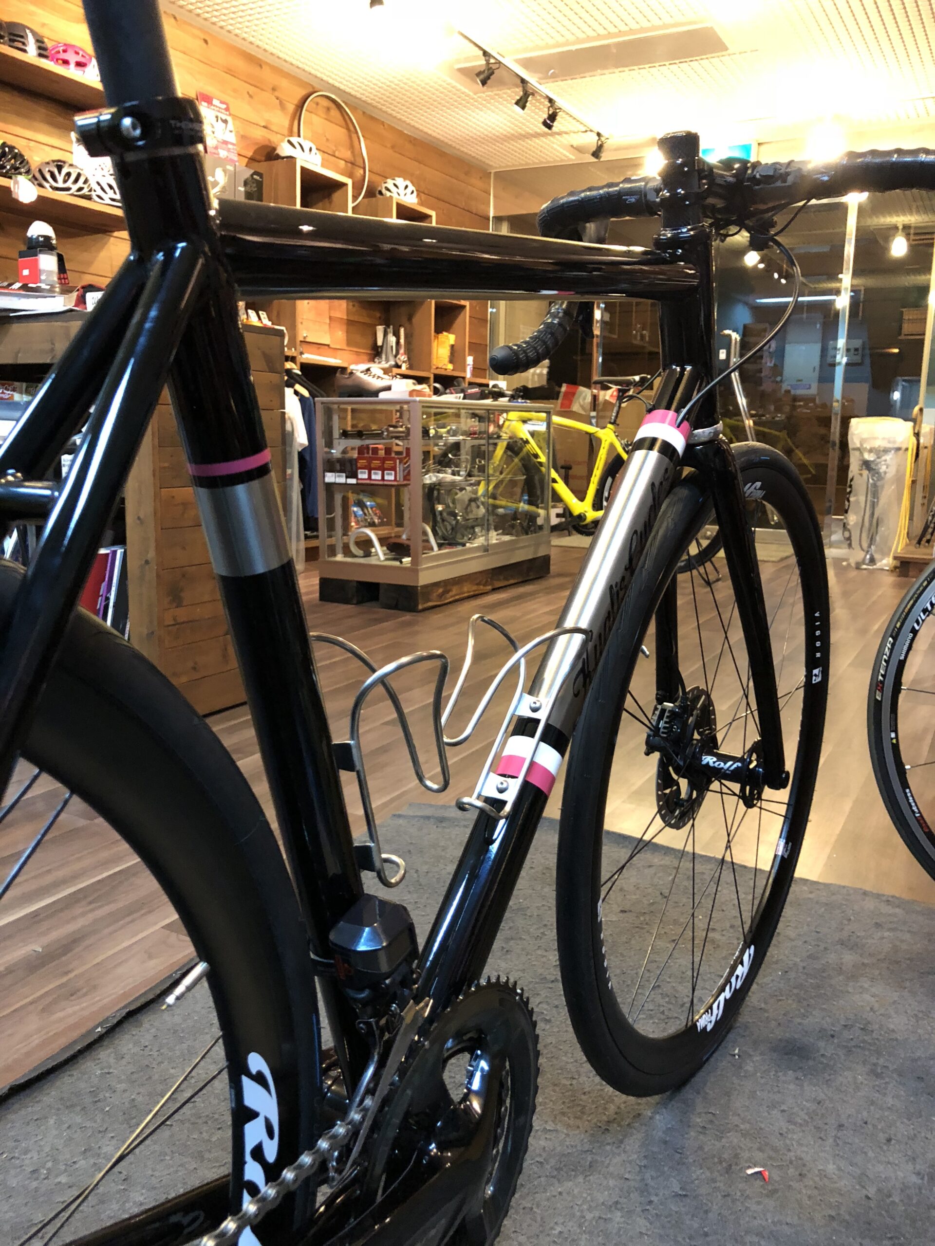 KUALIS TITAN DISC ROAD